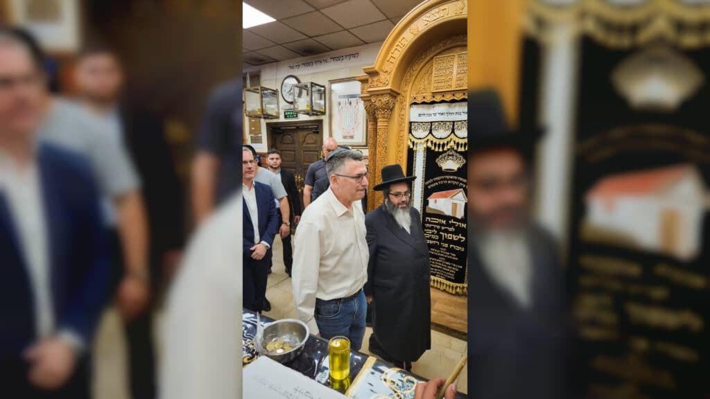 איצקוביץ': תעלומת הקוד הסודי והרחש בחש בדגל התורה