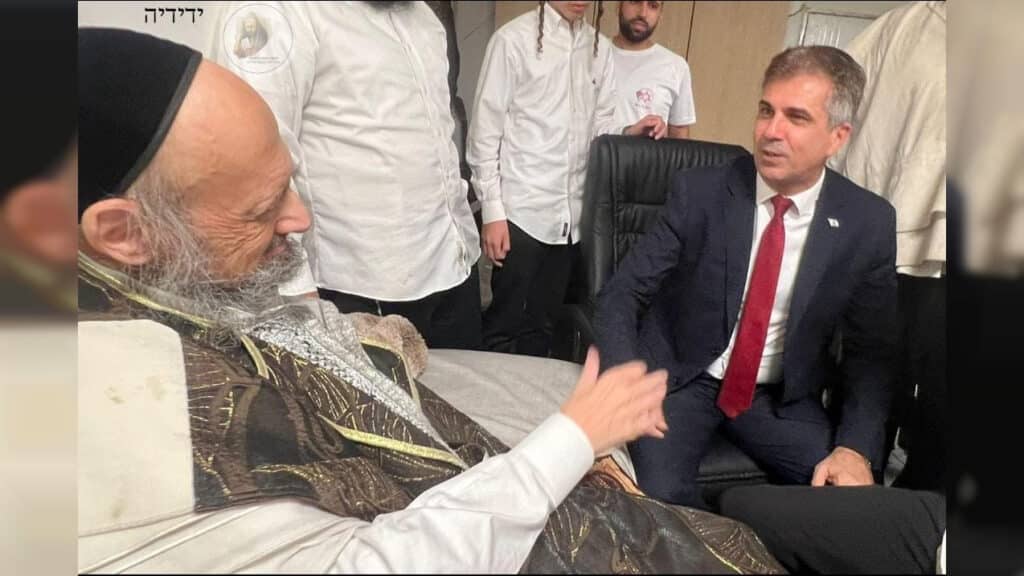 איצקוביץ': תעלומת הקוד הסודי והרחש בחש בדגל התורה