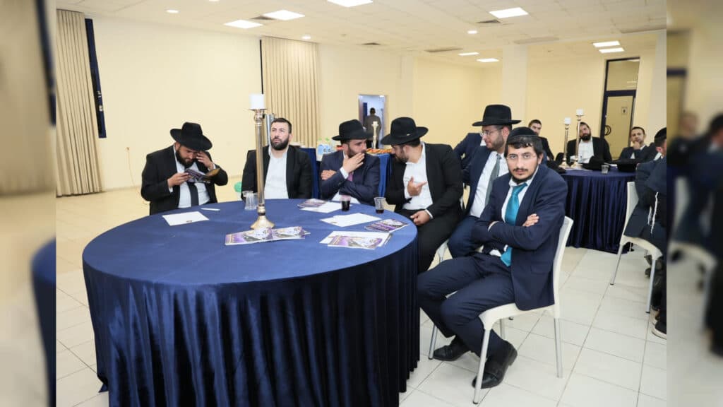 איצקוביץ': תעלומת הקוד הסודי והרחש בחש בדגל התורה