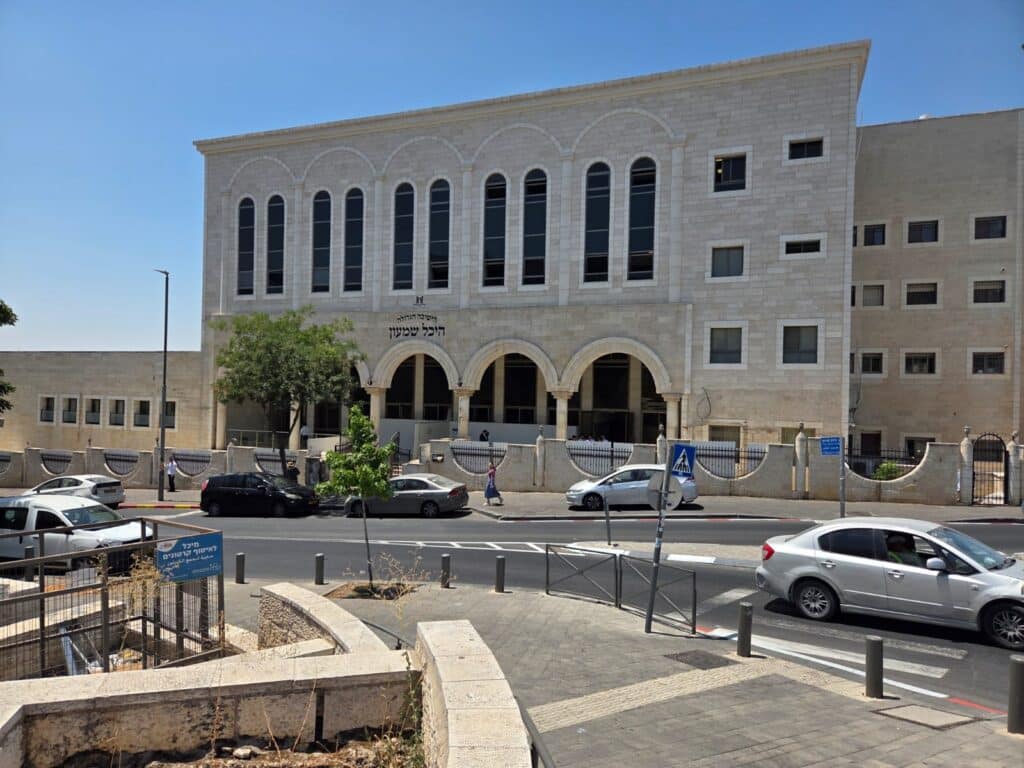 פריחה חסרת תקדים: הסיפורים, ההפתעות והמספרים