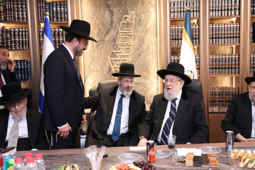 "מרכז לאו" חנך את ביתו החדש במעמד רב רושם