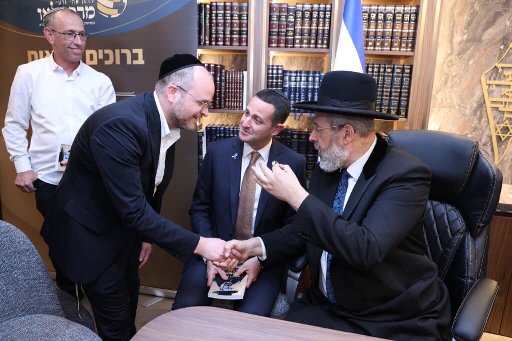 "מרכז לאו" חנך את ביתו החדש במעמד רב רושם