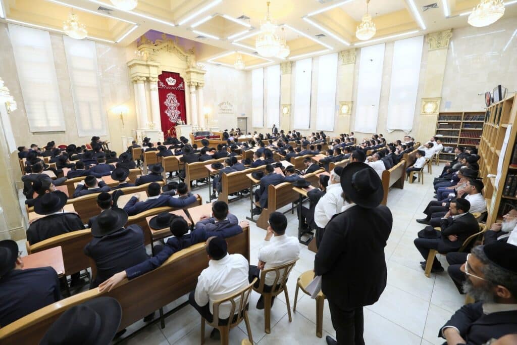 "להיות גאים בזכות לשבת וללמוד תורה"