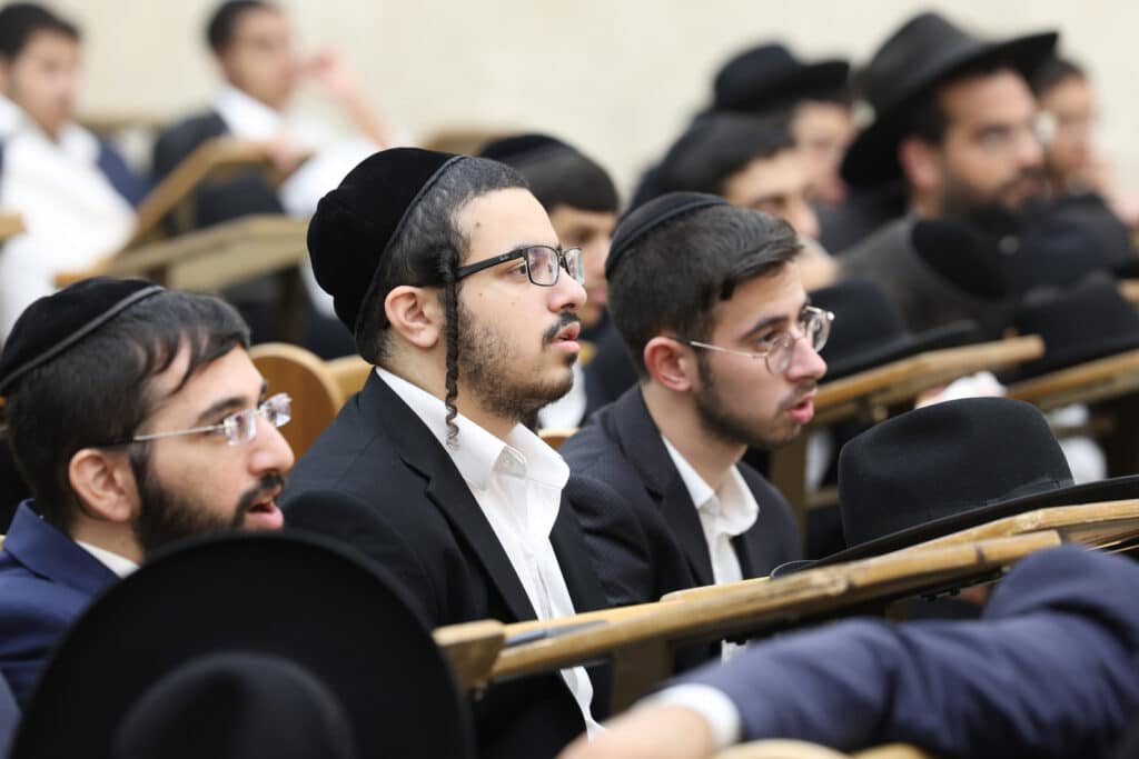 "להיות גאים בזכות לשבת וללמוד תורה"