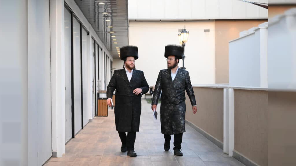 איצקוביץ': תעלומת הקוד הסודי והרחש בחש בדגל התורה