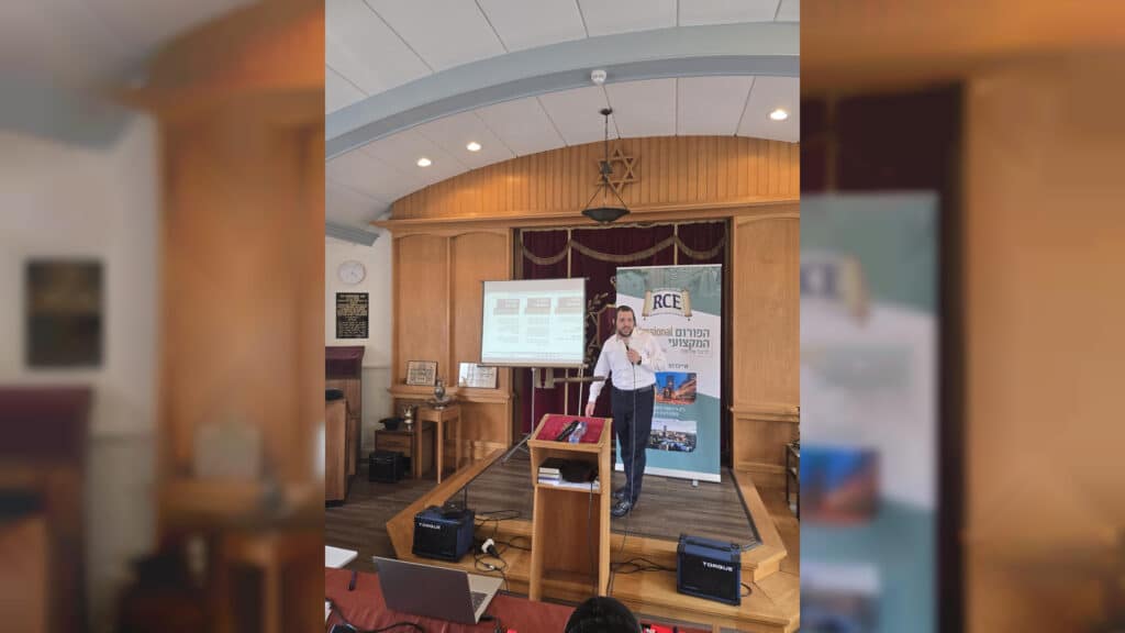 איצקוביץ': תעלומת הקוד הסודי והרחש בחש בדגל התורה