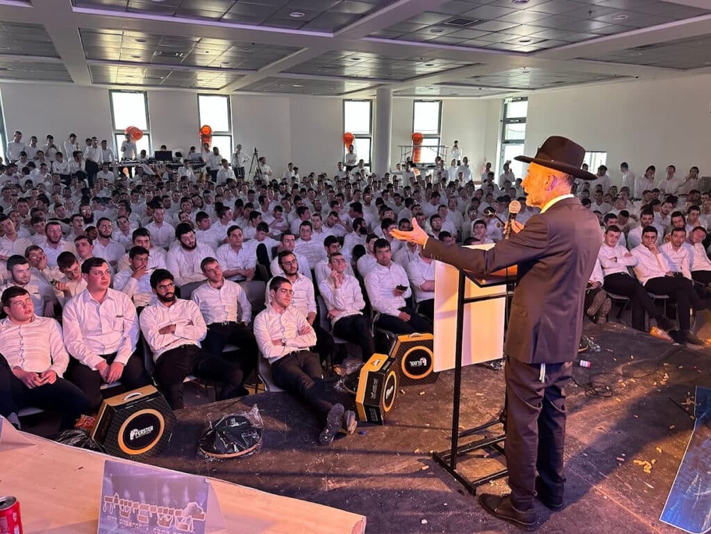 אלפי בחורי ישיבות השתתפו בפעילות הרשות החרדית בקעמפים אלפי בחורי ישיבות השתתפו בפעילות הרשות החרדית בקעמפים