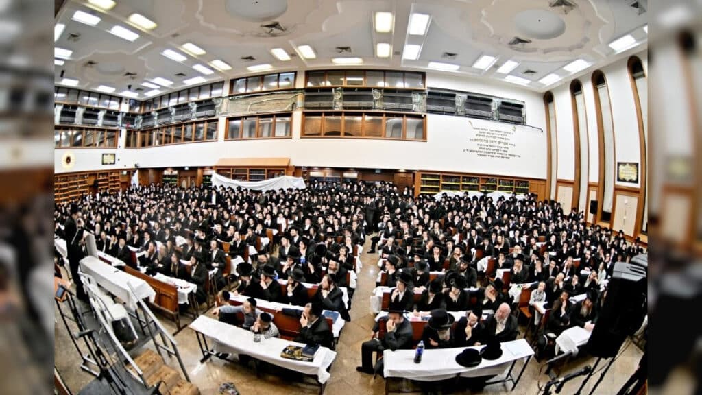 "בהתאסף": מעמד הכנה לקראת הימים הקדושים "בהתאסף": מעמד הכנה לקראת הימים הקדושים