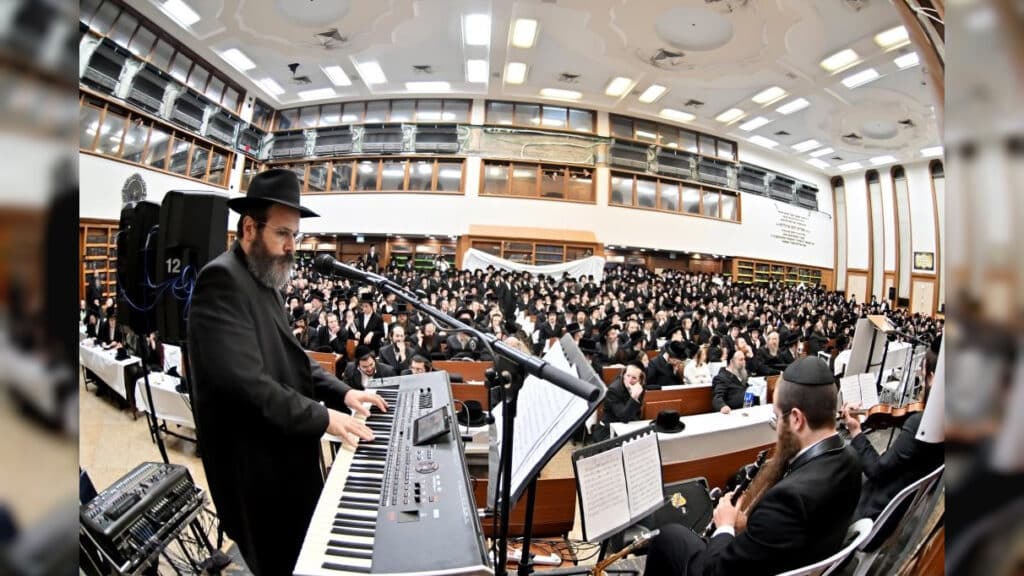 "בהתאסף": מעמד הכנה לקראת הימים הקדושים "בהתאסף": מעמד הכנה לקראת הימים הקדושים