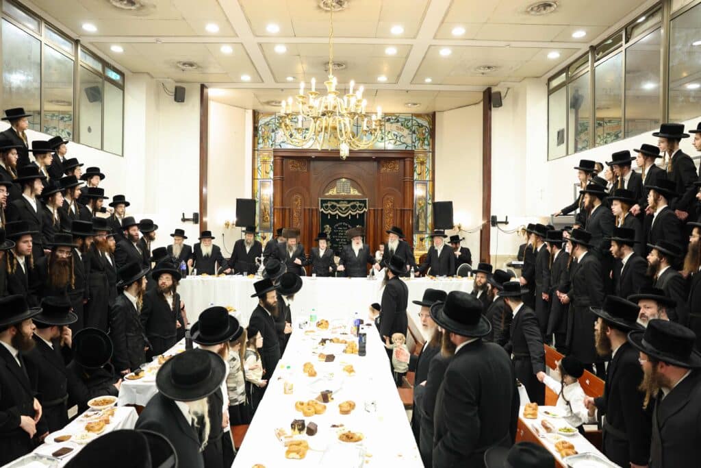 בביהמ"ד הגדול: בבוהוש חגגו בר מצוה לנכד האדמו"ר