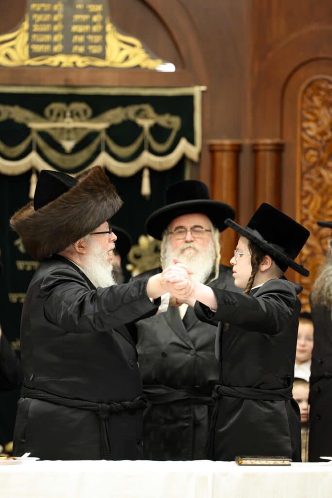 בביהמ"ד הגדול: בבוהוש חגגו בר מצוה לנכד האדמו"ר