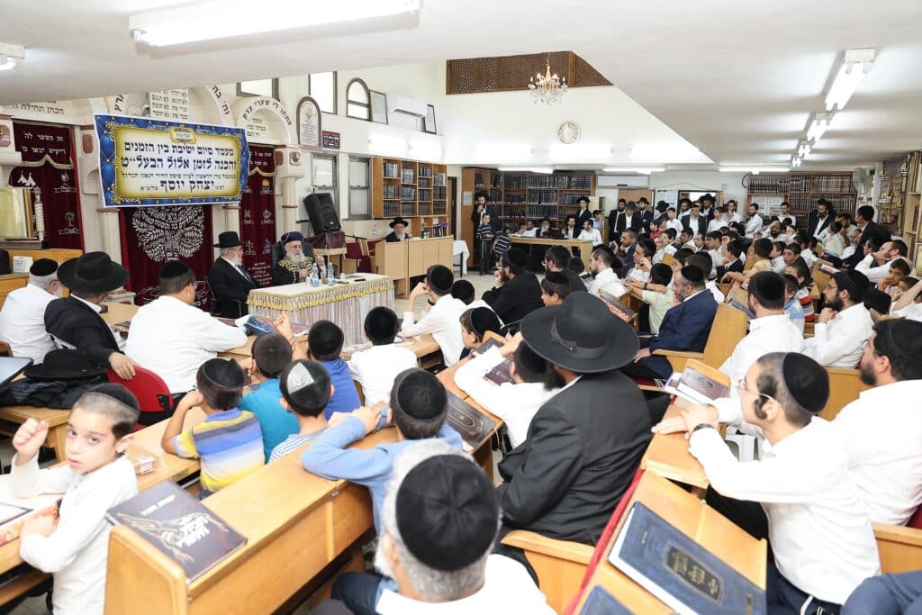 מאות בחורי ישיבות התכנסו למעמדי הכנה לקראת זמן אלול מאות בחורי ישיבות התכנסו למעמדי הכנה לקראת זמן אלול