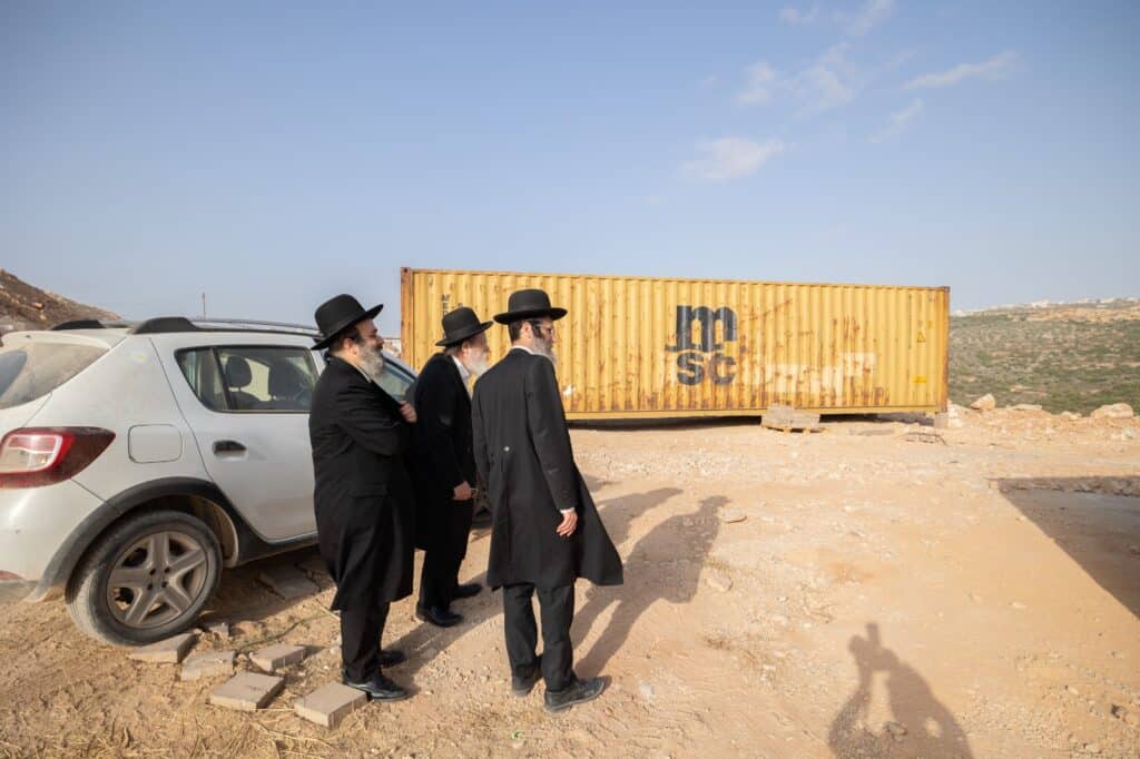 מרן הגר"ש רוזנברג ביקר בישיבת נחלת שני בנחליאל