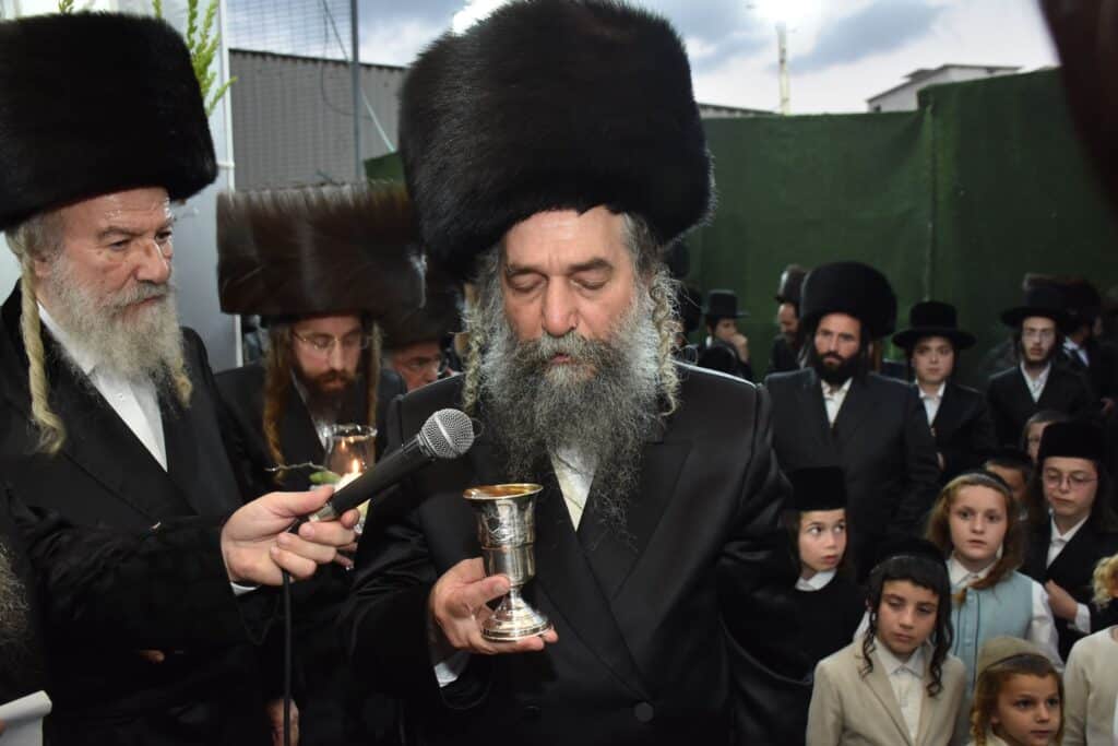 שמחת החתונה לנכדת כ"ק מרן אדמו"ר מאשלג שליט"א