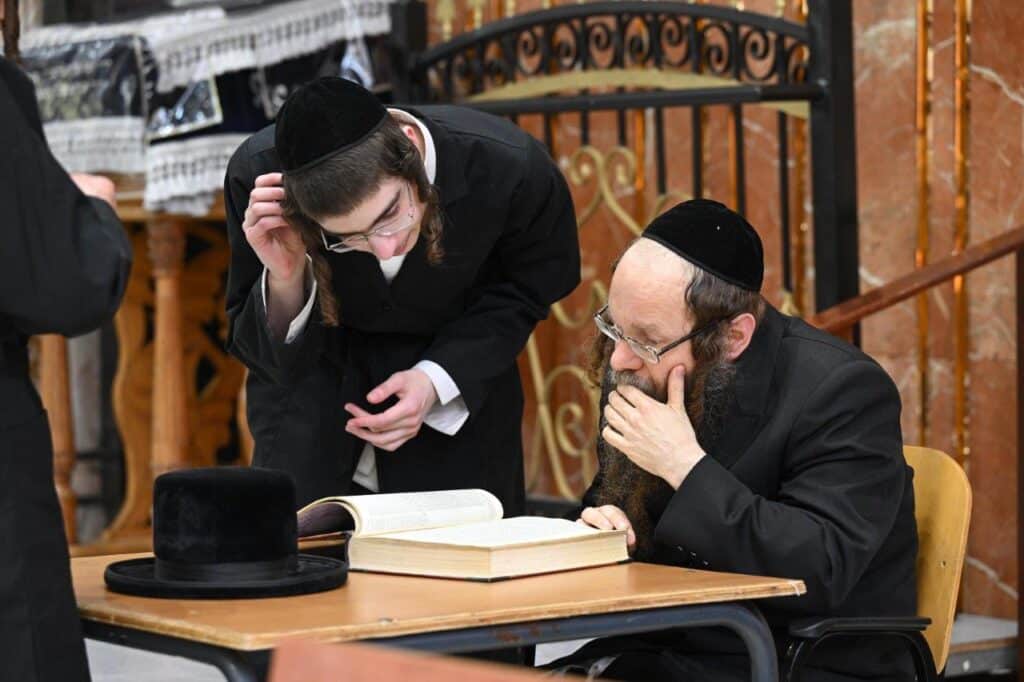 עם שיחה מהאדמו"ר: בישיבות צאנז פתחו את זמן אלול עם שיחה מהאדמו"ר: בישיבות צאנז פתחו את זמן אלול