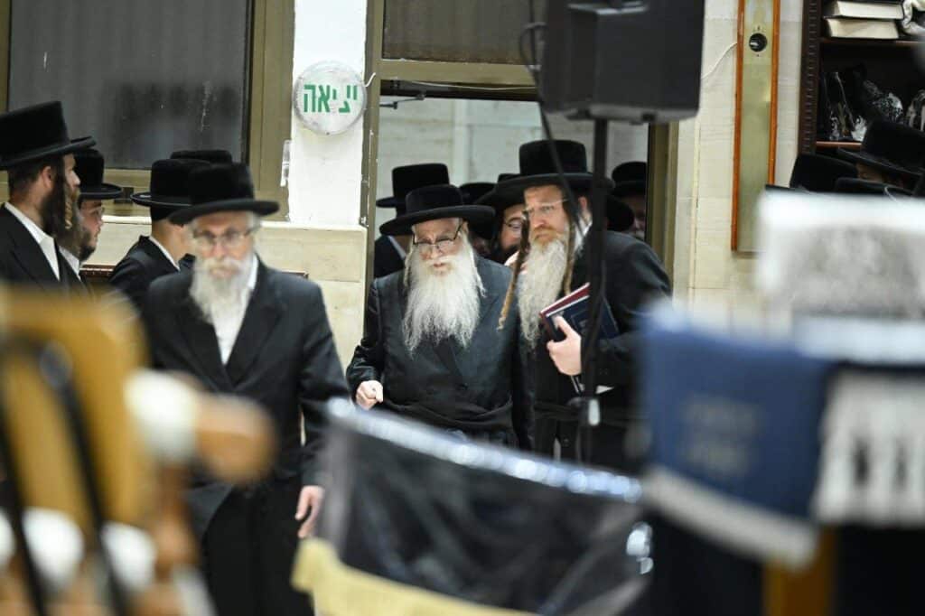 עם שיחה מהאדמו"ר: בישיבות צאנז פתחו את זמן אלול עם שיחה מהאדמו"ר: בישיבות צאנז פתחו את זמן אלול