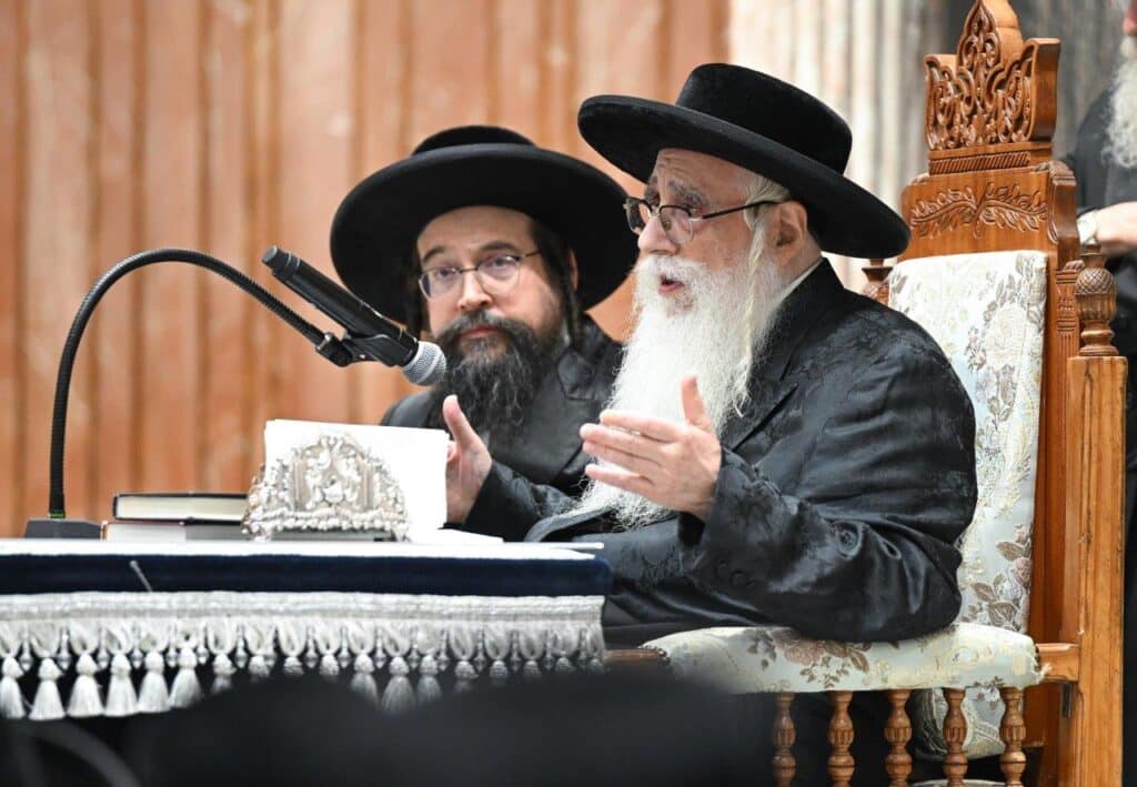 חסידים ואנשי מעשה: האנשים החזקים בחצרות האדמו"רים