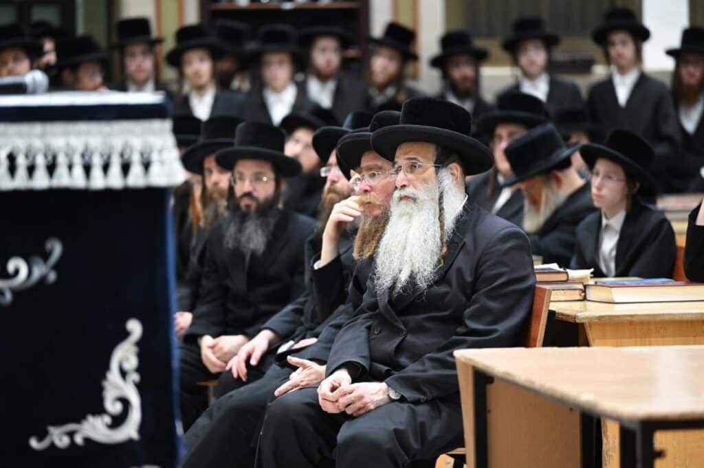 עם שיחה מהאדמו"ר: בישיבות צאנז פתחו את זמן אלול עם שיחה מהאדמו"ר: בישיבות צאנז פתחו את זמן אלול