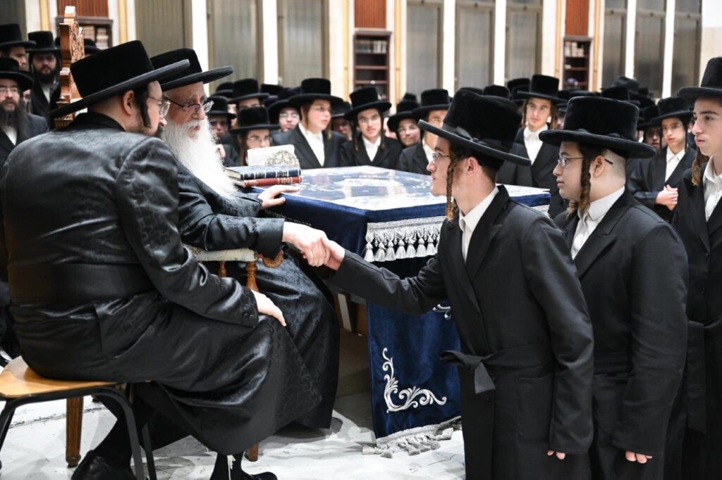 עם שיחה מהאדמו"ר: בישיבות צאנז פתחו את זמן אלול עם שיחה מהאדמו"ר: בישיבות צאנז פתחו את זמן אלול