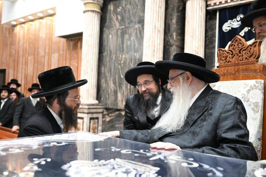 עם שיחה מהאדמו"ר: בישיבות צאנז פתחו את זמן אלול עם שיחה מהאדמו"ר: בישיבות צאנז פתחו את זמן אלול