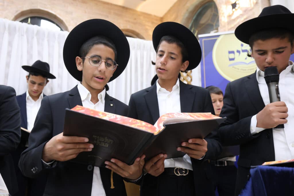 בני התורה של מעלה אדומים התכנסו למעמד סיומי מסכתות בני התורה של מעלה אדומים התכנסו למעמד סיומי מסכתות