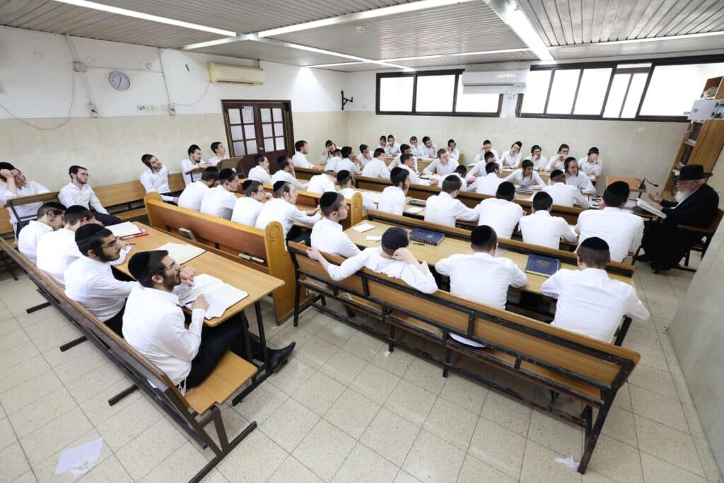 גלריה מיוחדת: מאות בחורים פתחו את זמן אלול בסלבודקא