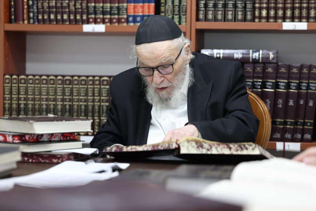 גלריה מיוחדת: מאות בחורים פתחו את זמן אלול בסלבודקא