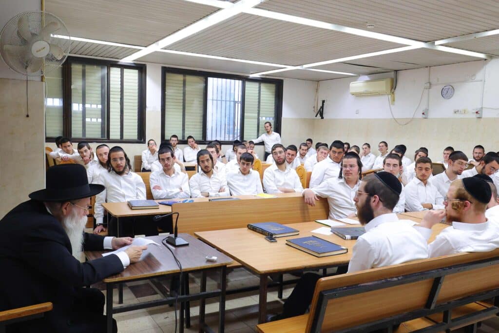 גלריה מיוחדת: מאות בחורים פתחו את זמן אלול בסלבודקא