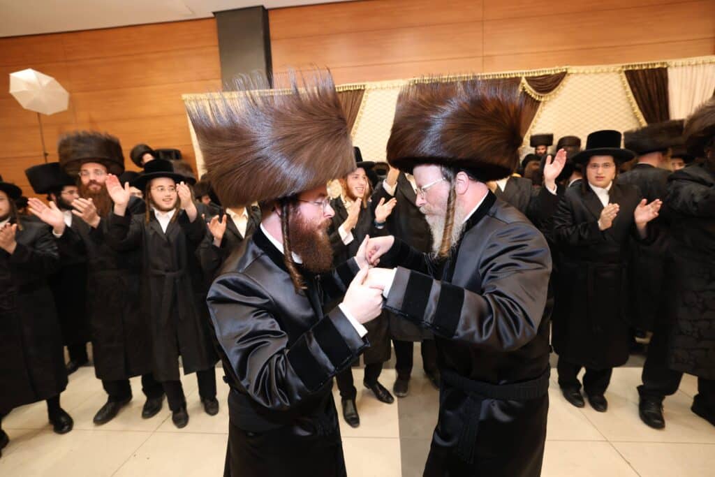 שמחת החתונה בבית ווערדאן - מישקולץ - עטרת צבי