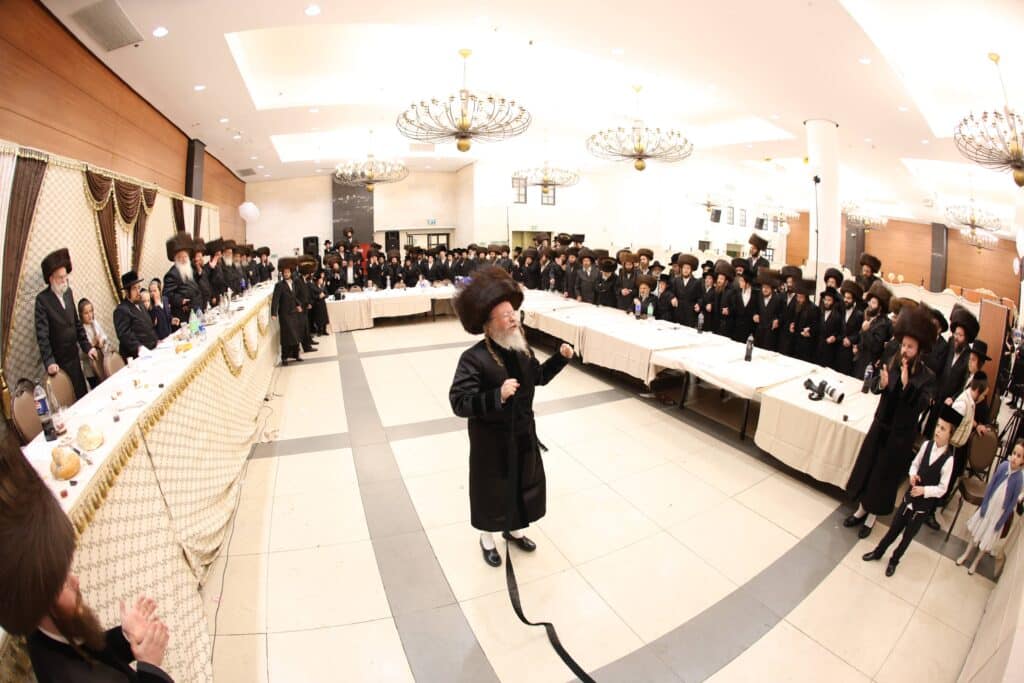 שמחת החתונה בבית ווערדאן - מישקולץ - עטרת צבי