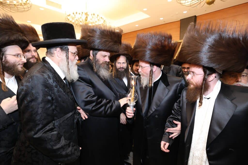 שמחת החתונה בבית ווערדאן - מישקולץ - עטרת צבי