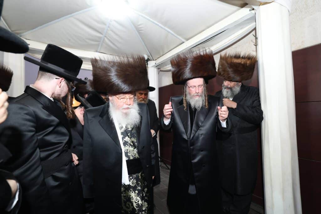 שמחת החתונה בבית ווערדאן - מישקולץ - עטרת צבי