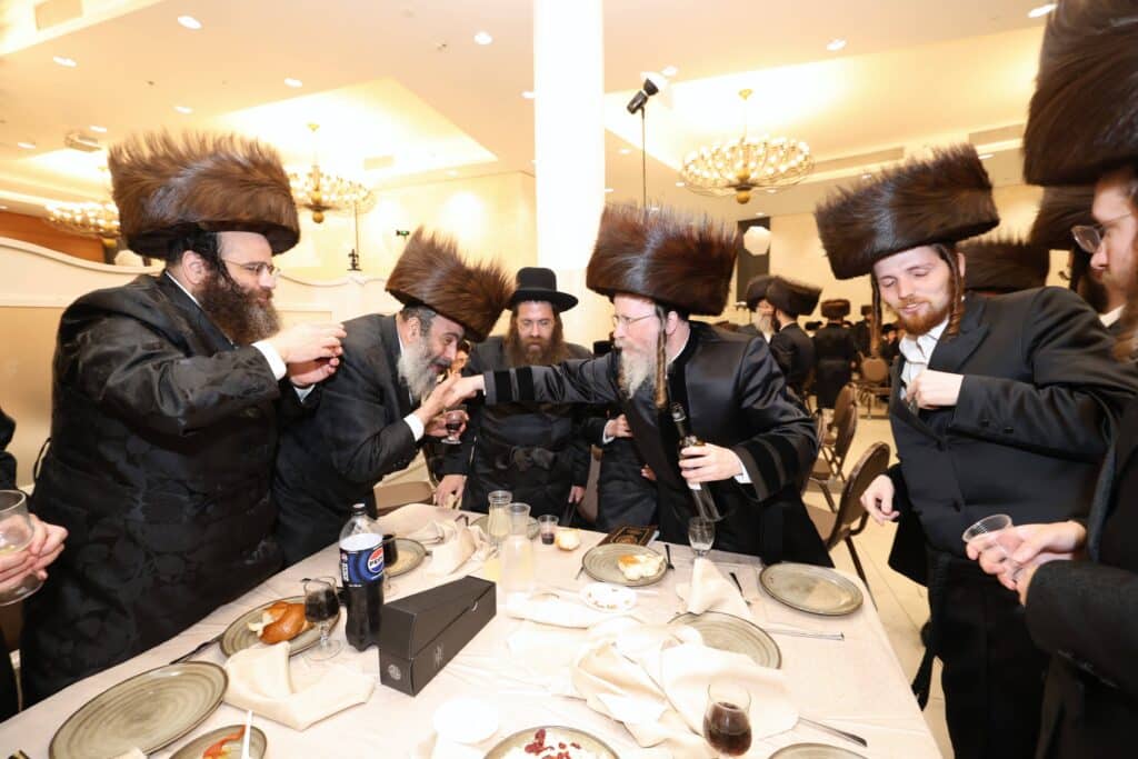 שמחת החתונה בבית ווערדאן - מישקולץ - עטרת צבי