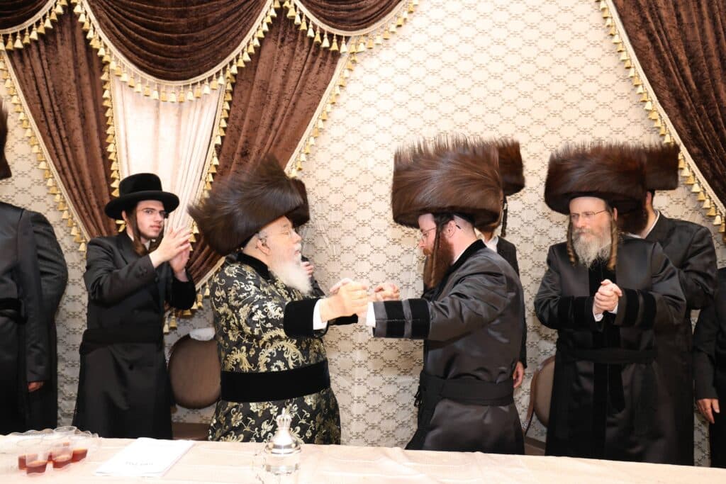 שמחת החתונה בבית ווערדאן - מישקולץ - עטרת צבי