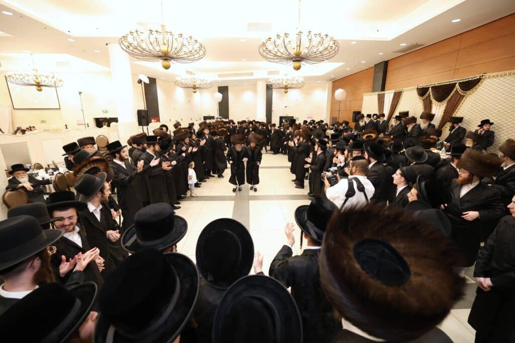 שמחת החתונה בבית ווערדאן - מישקולץ - עטרת צבי