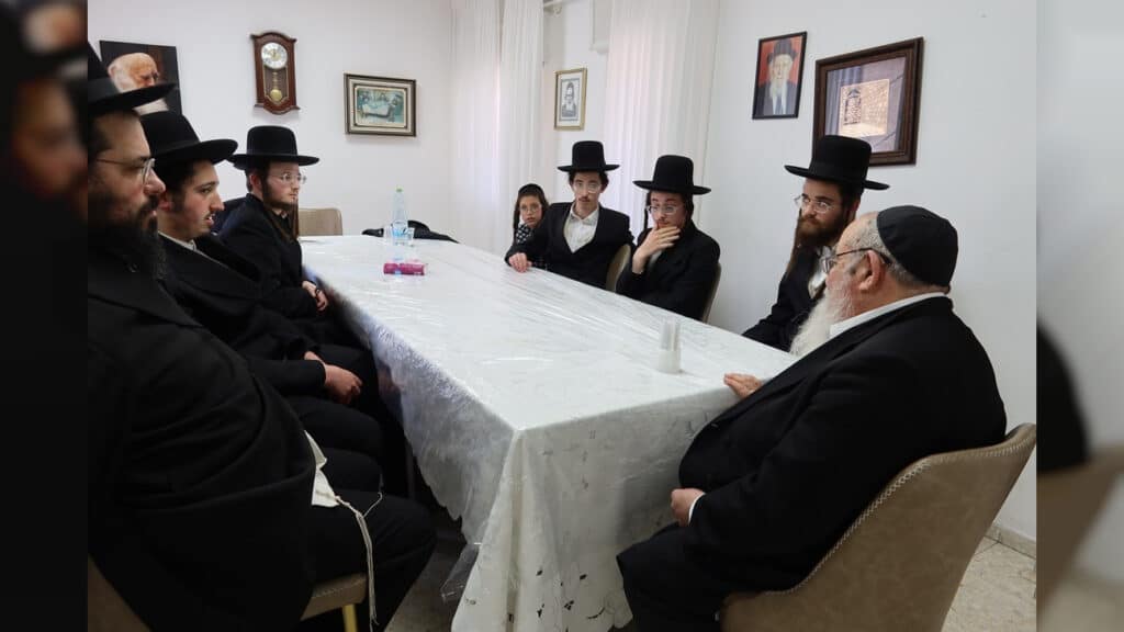 המשב"ק: הבכיות בתפילת 'נחם' והתפילות שהגיעו למרחקים המשב"ק: הבכיות בתפילת 'נחם' והתפילות שהגיעו למרחקים