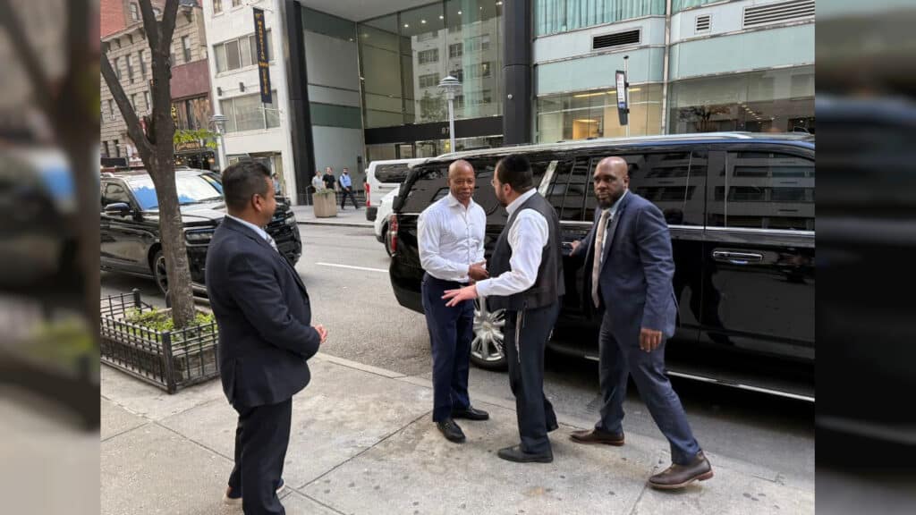 איצקוביץ': הסגן שגורש וראש העיר לשעבר שחזר לכולל