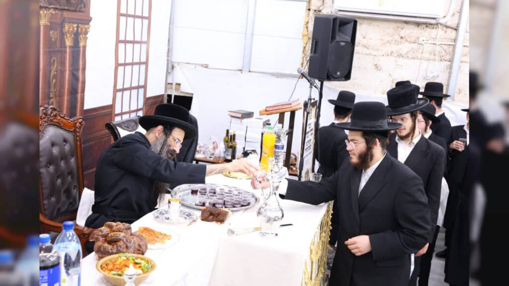 גלריה: בסטריקוב ערכו מעמד כבוד התורה בראשות האדמו"ר