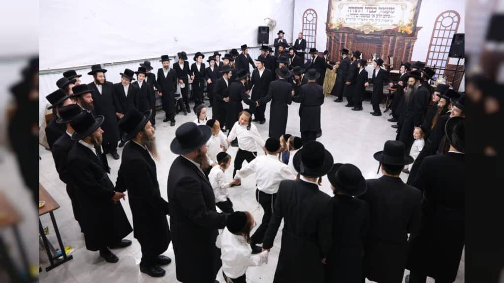 גלריה: בסטריקוב ערכו מעמד כבוד התורה בראשות האדמו"ר