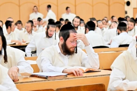 מעמד פתיחת הזמן בר"ח אלול בישיבה הגדולה "תורת ה'" שע"י קהל עדת ירושלים