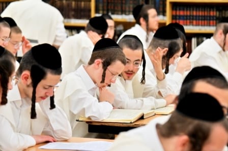 מעמד פתיחת הזמן בר"ח אלול בישיבה הגדולה "תורת ה'" שע"י קהל עדת ירושלים