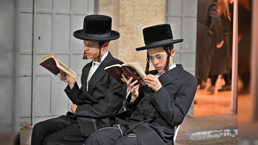 בחצות הלילה קבר רחל התמלא אור תורה וחסידות