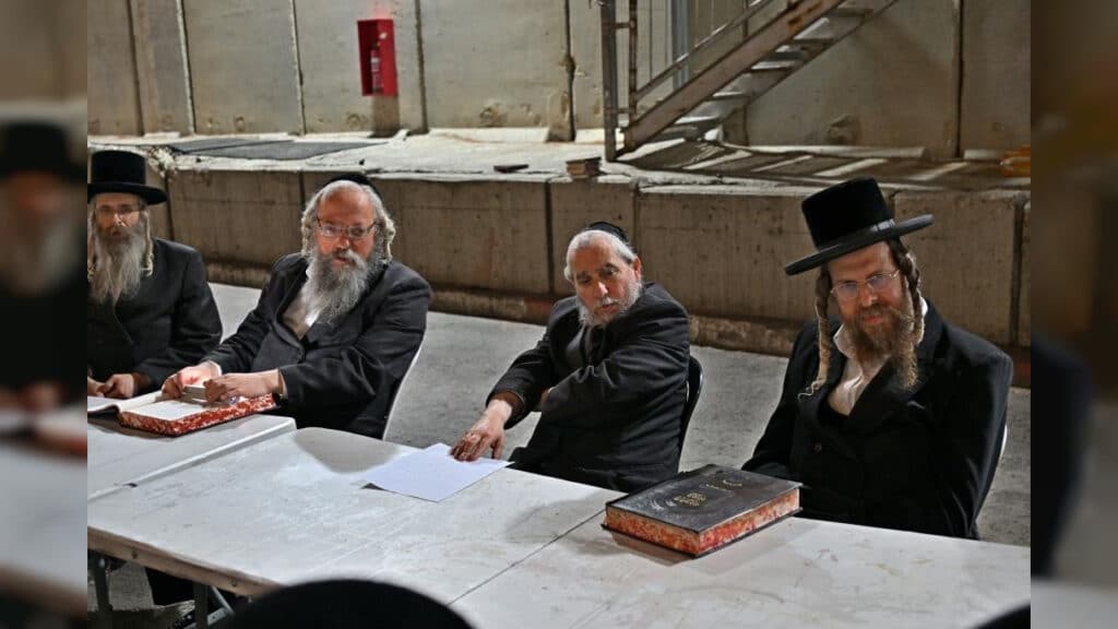 בחצות הלילה קבר רחל התמלא אור תורה וחסידות