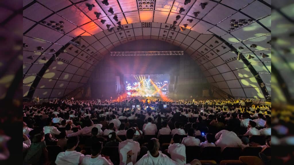 בחיפה פתחו את בין הזמנים בקומזיץ ענק לבני התורה