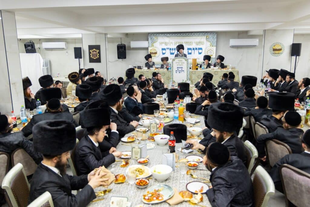 מעמד "סיום הש"ס" באתרא קדישא מירון בשילוב בחינה על כל הש"ס על ידי אברכי כולל "יודעי הש"ס"