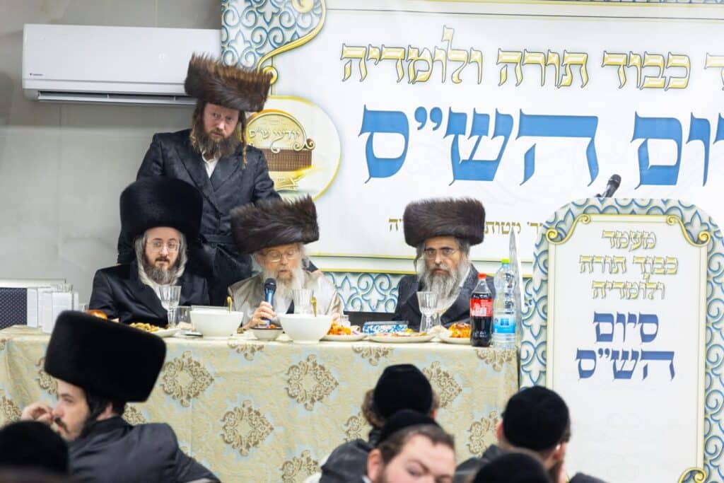 מעמד "סיום הש"ס" באתרא קדישא מירון בשילוב בחינה על כל הש"ס על ידי אברכי כולל "יודעי הש"ס"