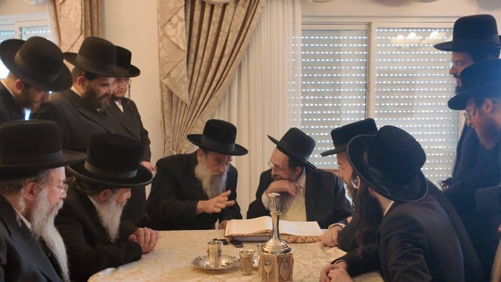 האדמו"ר העניק לאדמו"ר מתולדות יהודה סטוטשין את הזוהר החדש