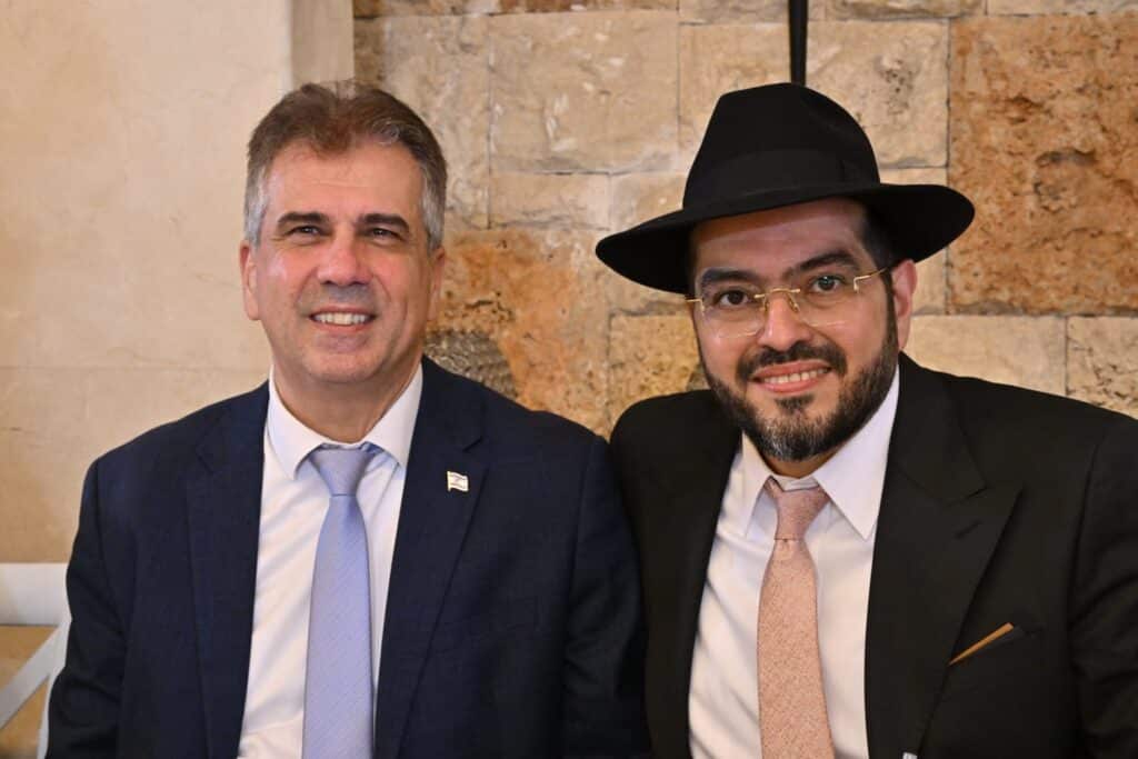 הרבנים הראשיים השתתפו בשמחת נישואי בת הגר"י הללויה