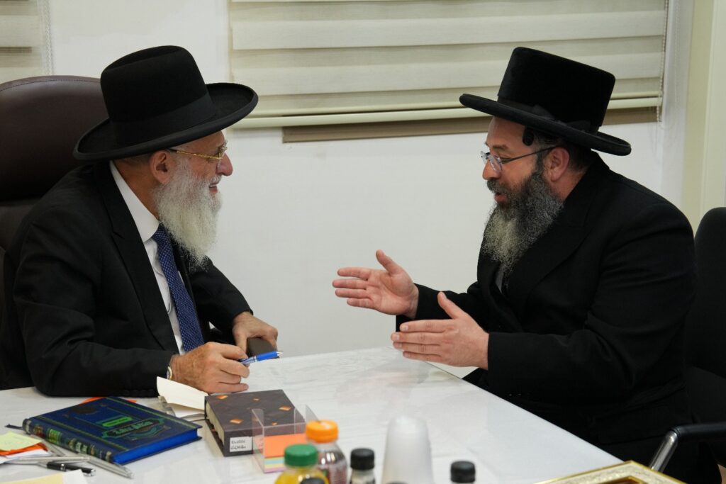 ראשי ארגון הקירוב 'צהר' הגיעו למעונו של הרב ראובן אלבז שליט"א במסגרת היערכות להתעוררות התשובה ההמונית במהלך הימים הנוראים