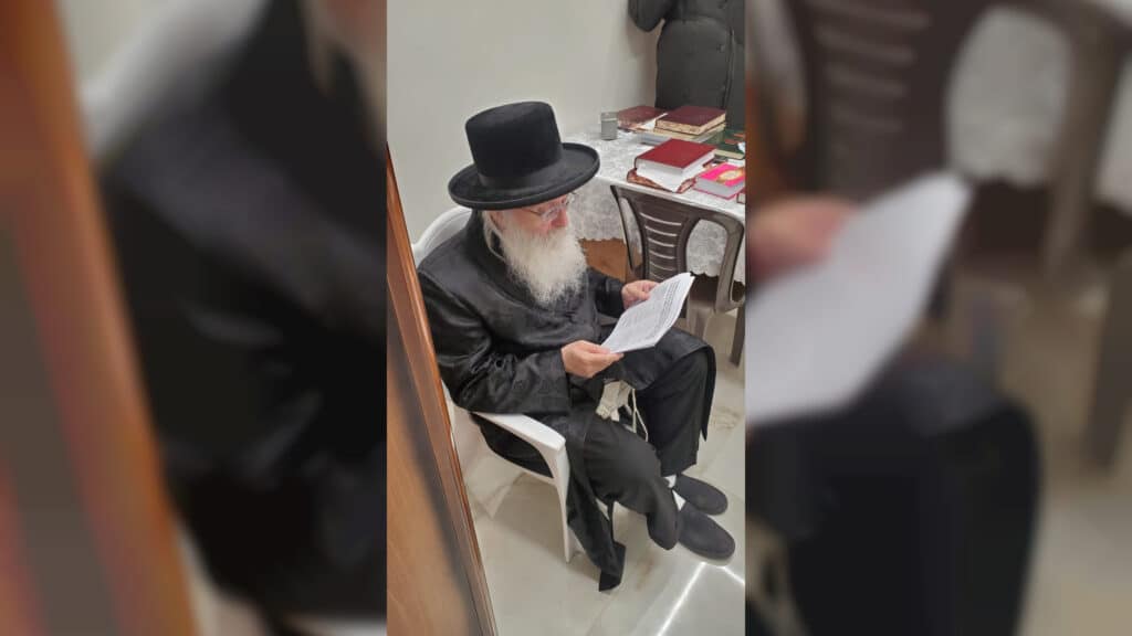 "זקנים משער שבתו": מראות תשעה באב בעולם היהודי